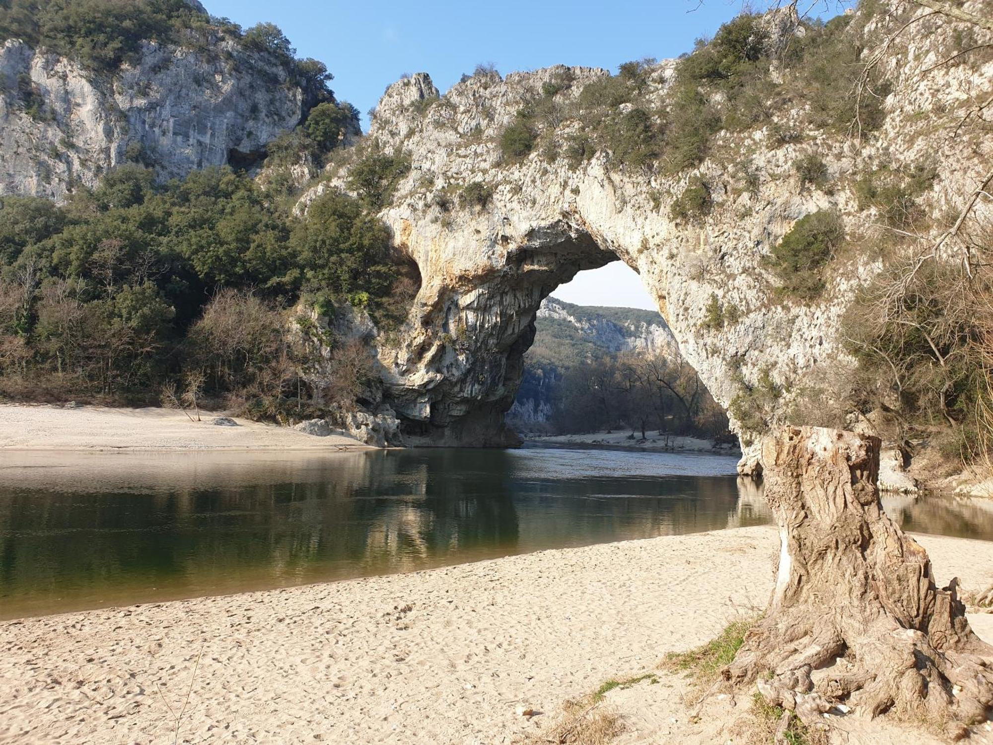Le Clos Du Grand Chene - Gites 4 Etoiles - Saint-Marcel-d'Ardeche Eksteriør bilde
