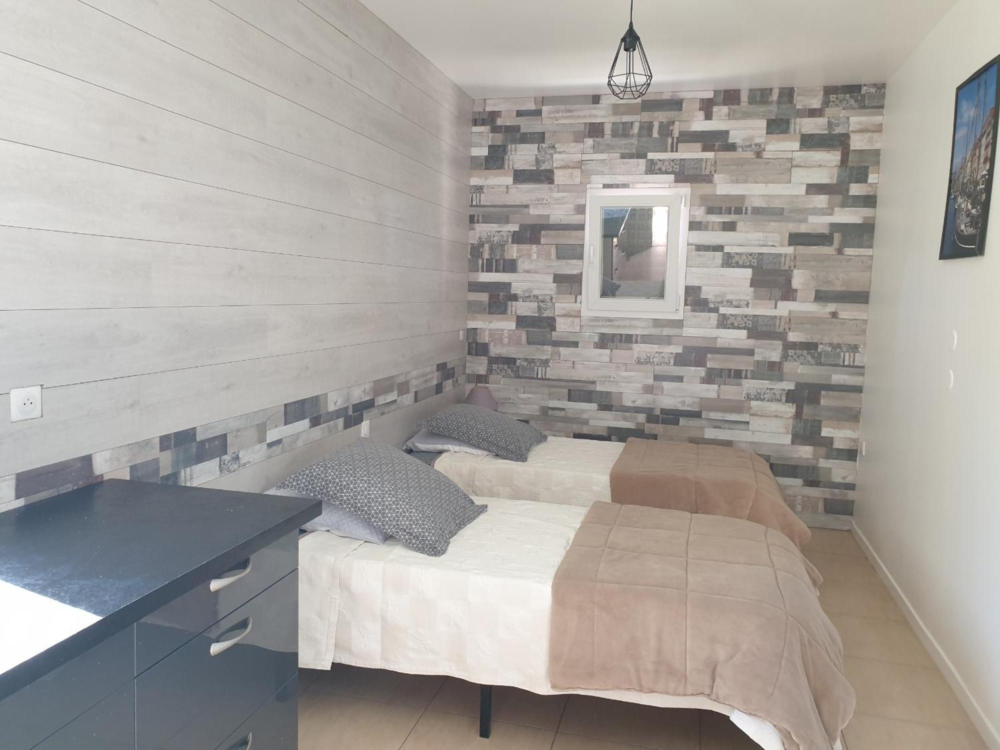 Le Clos Du Grand Chene - Gites 4 Etoiles - Saint-Marcel-d'Ardeche Rom bilde